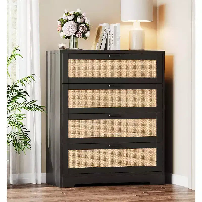 Commode à 4 tiroirs en MDF et rotin avec pieds en bois massif