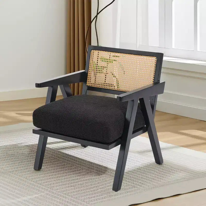 Fauteuil d'appoint en bois et rotin avec coussin en lin, H 75 x L 69 x P 68 cm