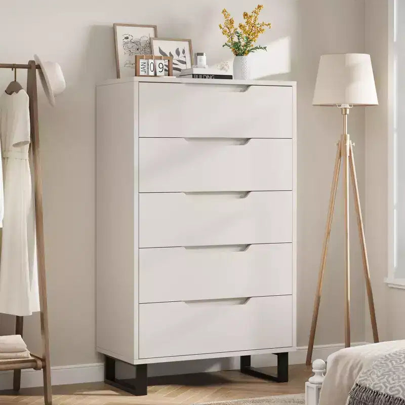 Commode verticale autonome en bois à 5 tiroirs