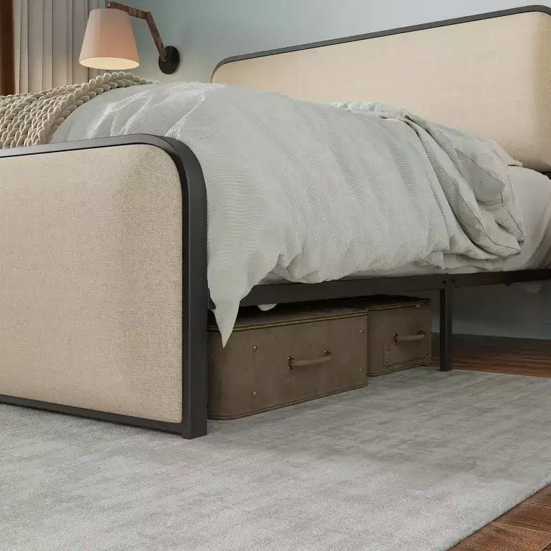 Cadre de lit en métal avec tête de lit capitonnée, King 84,4"L x 76"P x 41"H