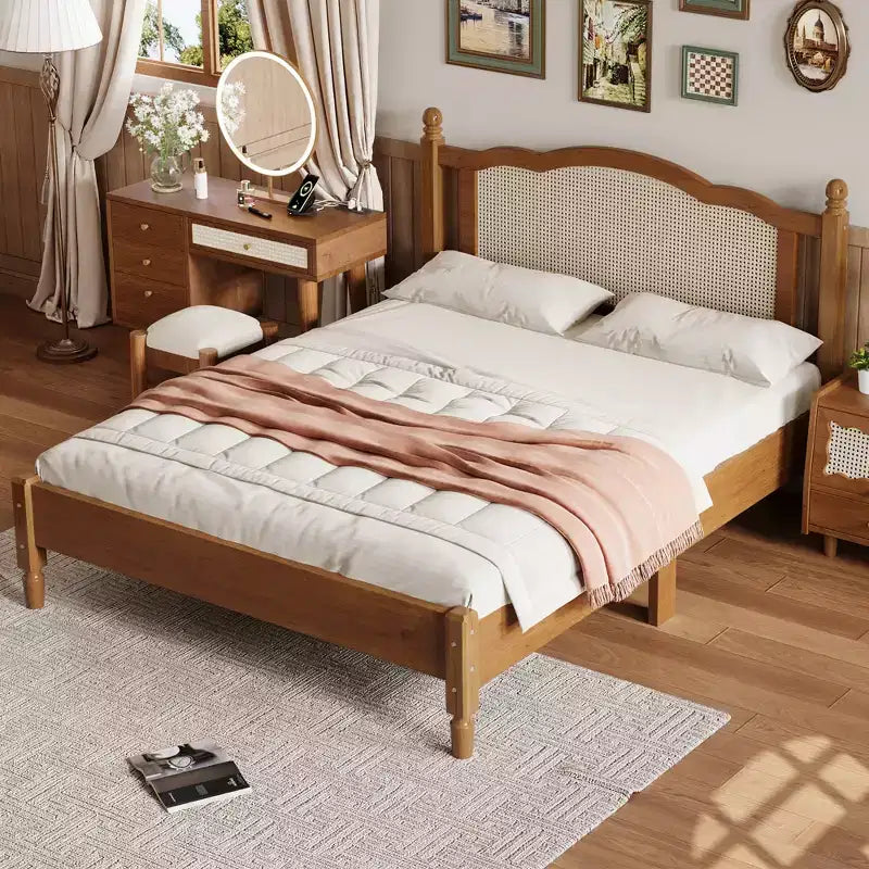 Lit plateforme en bois et rotin, Queen 109 cm (H) x 159,5 cm (L) x 203 cm (P)