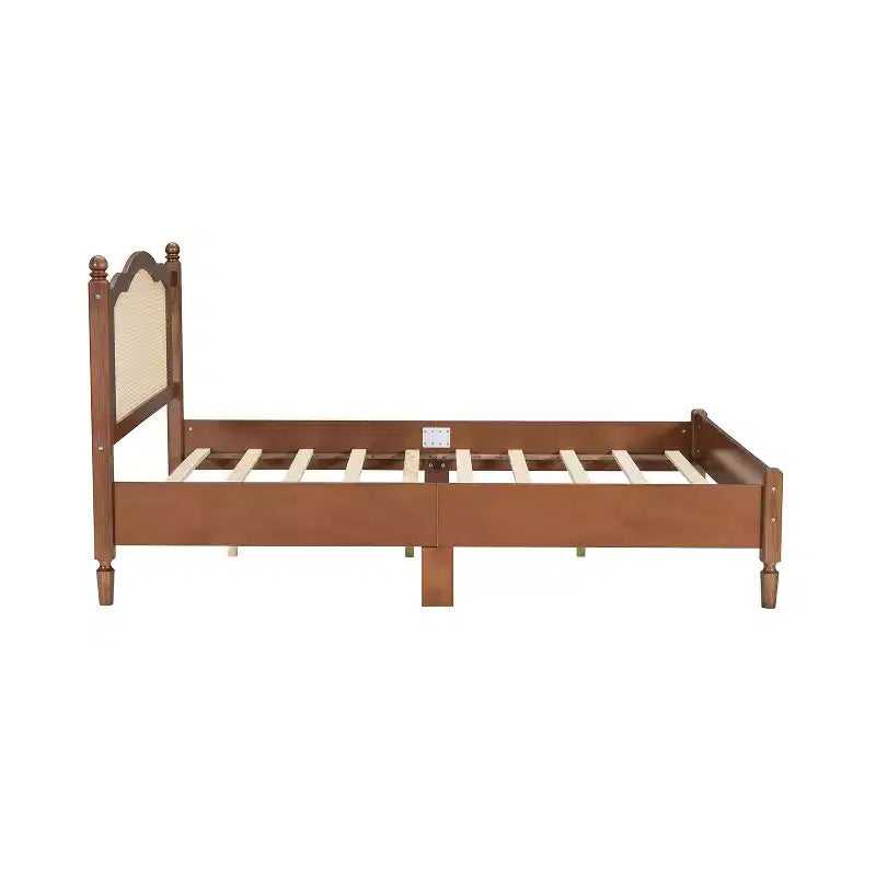 Lit plateforme en bois et rotin, Queen 109 cm (H) x 159,5 cm (L) x 203 cm (P)