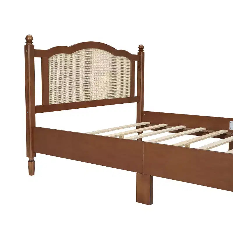 Lit plateforme en bois et rotin, Queen 109 cm (H) x 159,5 cm (L) x 203 cm (P)