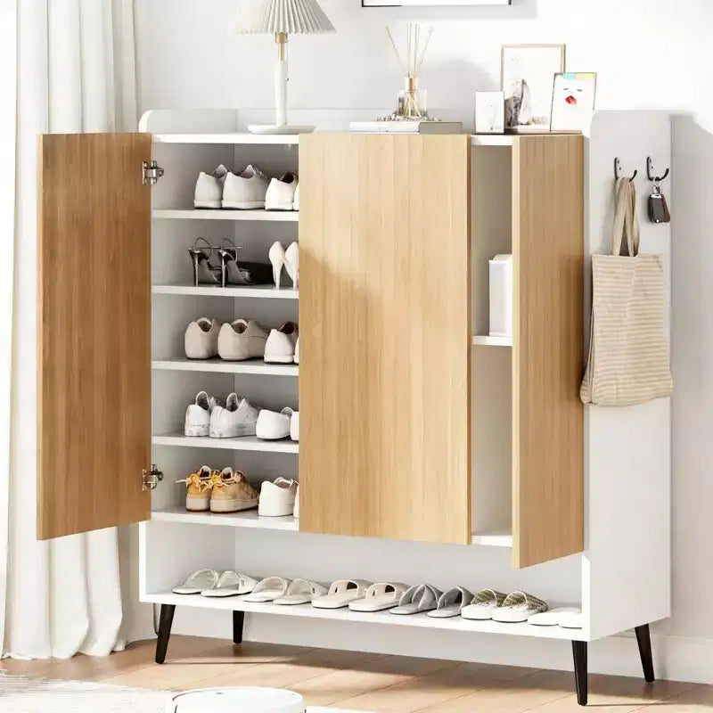 Meuble à chaussures 6 niveaux en MDF avec 3 portes et étagères réglables, 100 cm (L) x 110 cm (H) x 37 cm (P)