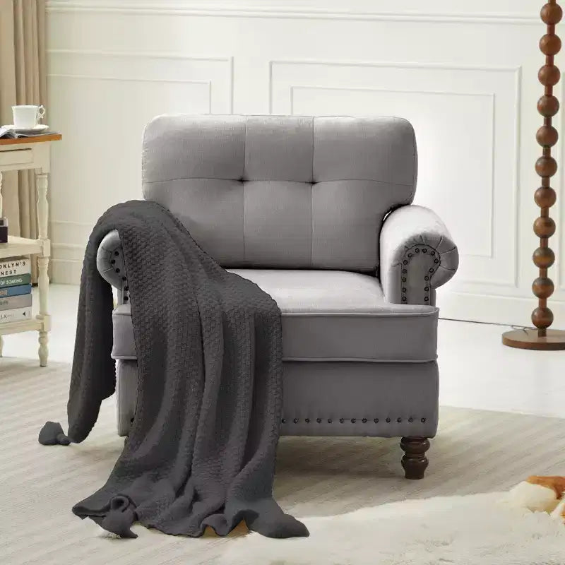 Fauteuil d'appoint en bois laminé et tissu chenille, 34,65"H x 33,07"L x 30"P